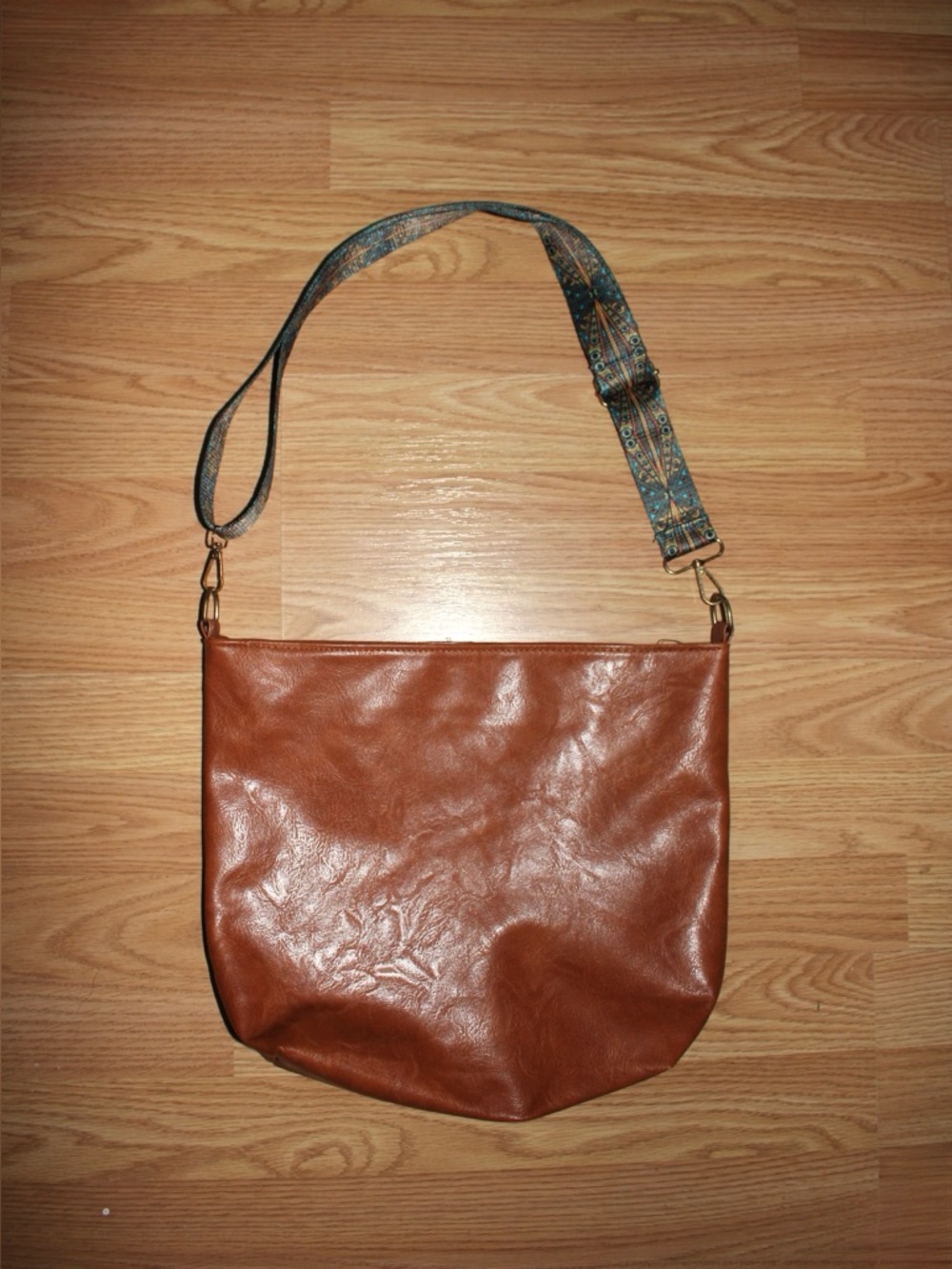 Brown Leather Crossbody Bag with Patterned Strap